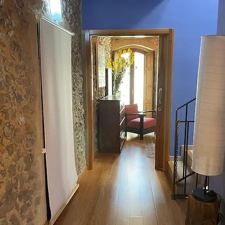 Chris Holiday home *