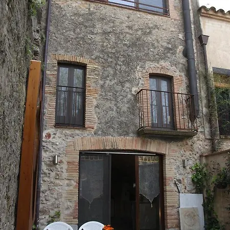 Holiday home Chris Bellcaire d'Emporda